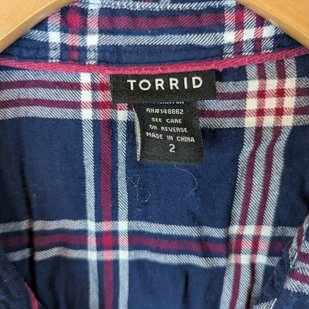 Torrid Blue/Maroon Flannel Buttondown Top, Sz 2X - Picture 4 of 5